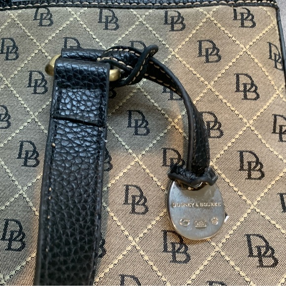 AUTHENTIC VINTAGE DOONEY & BOURKE SIGNATURE MONOGRAM LOGO HANDBAG TOTE - Picture 12 of 16